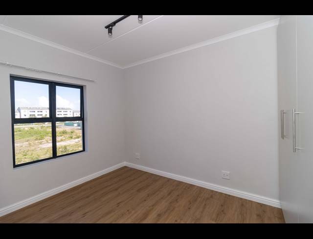 3 BEDROOM APARTMENT TO LET IN SANDOWN